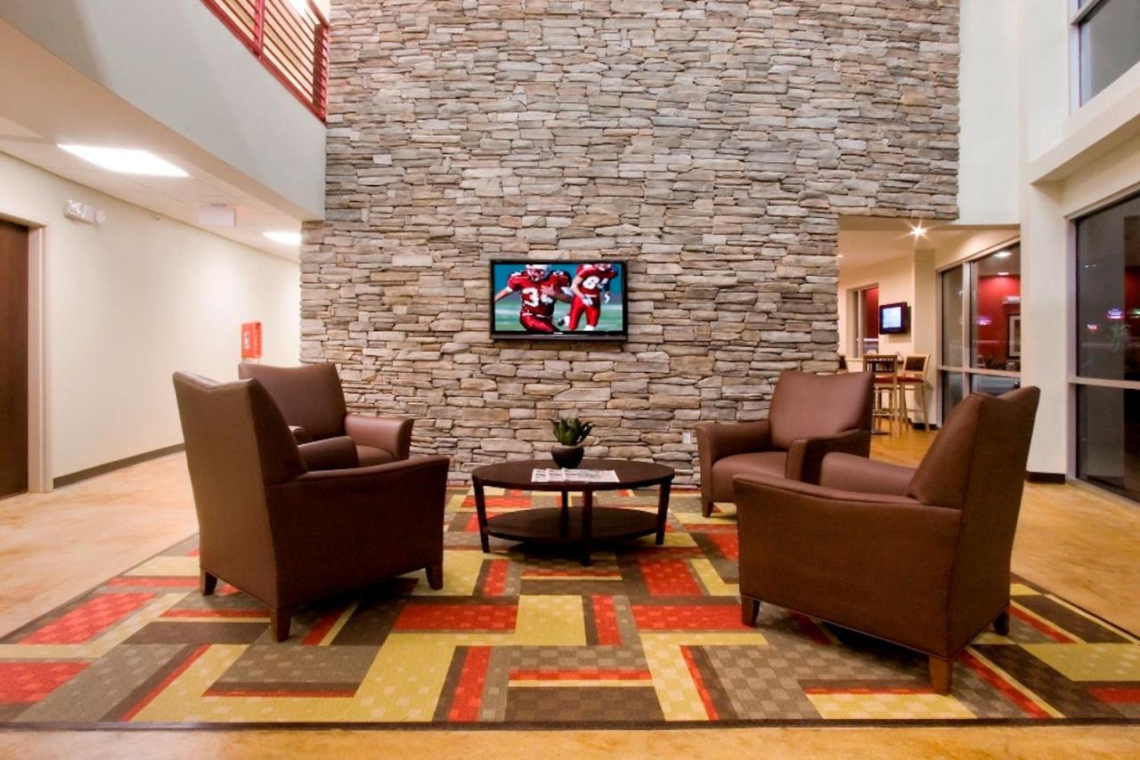 Red Roof Inn & Suites Beaumont Ngoại thất bức ảnh