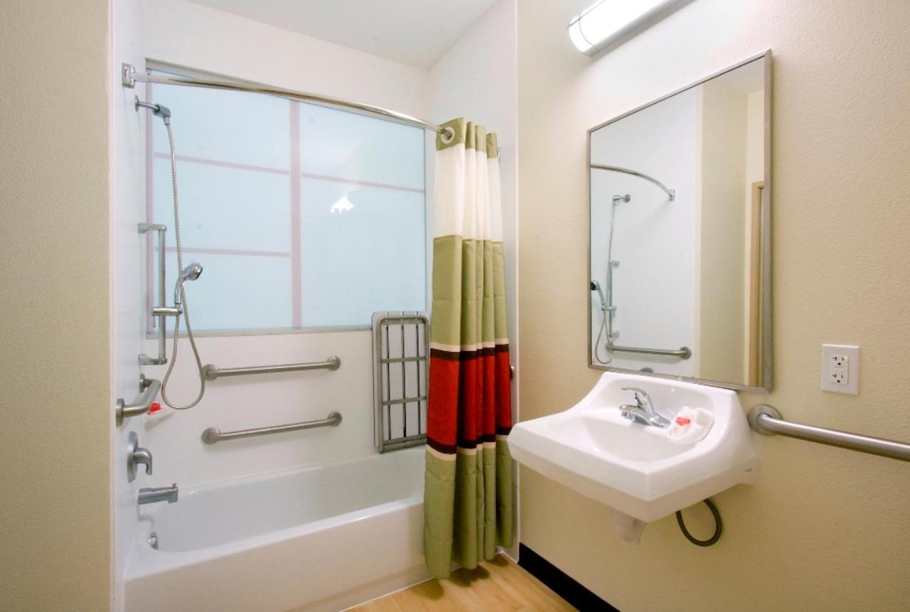 Red Roof Inn & Suites Beaumont Ngoại thất bức ảnh